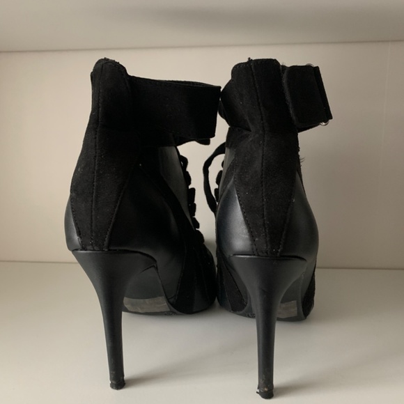 Black lace up booties - Picture 3 of 3